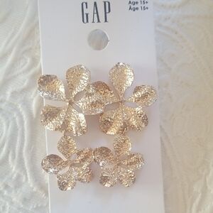 GAP Metallic Floral Hair Clips